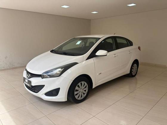 HYUNDAI HB20S 1.6 COMFORT PLUS 16V FLEX 4P MANUAL